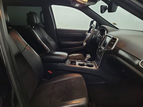 Used 2017 Jeep Grand Cherokee Altitude AWD/4WD image 21
