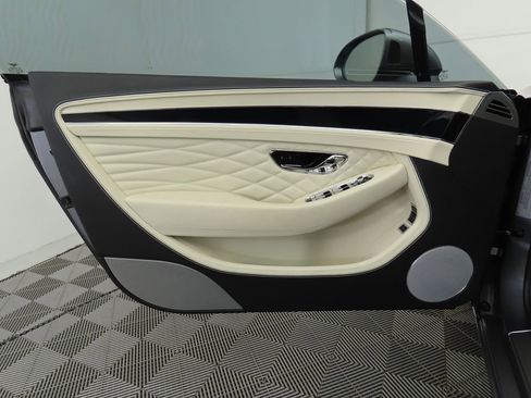 Certified 2024 Bentley Continental GT Azure image 25