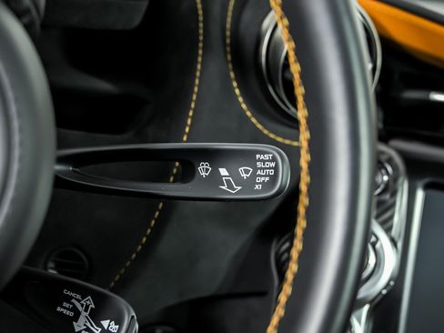 Used 2022 McLaren 720S Performance RWD image 27