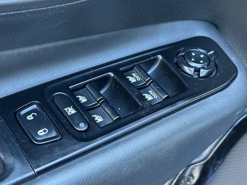 Used 2020 Jeep Renegade Altitude image 13