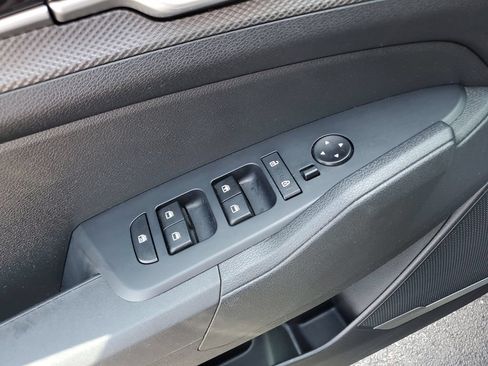Used 2023 Kia Sportage LX AWD/4WD image 21