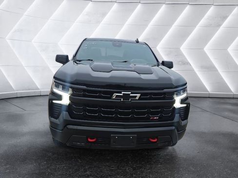 Used 2022 Chevrolet Silverado 1500 LT Trail Boss w/ Convenience Package II image 2