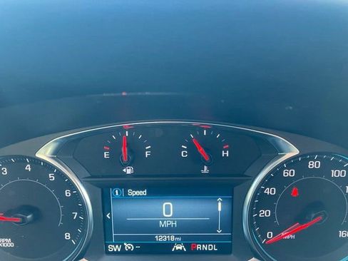 Used 2024 Chevrolet Equinox LT w/ LPO, Floor Liner Package image 3