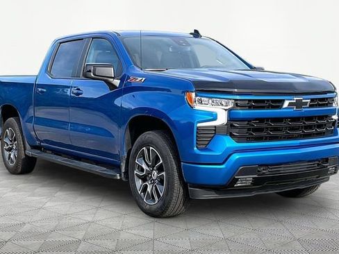 Used 2024 Chevrolet Silverado 1500 RST w/ Z71 Off-Road Package AWD/4WD image 1