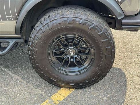 Used 2025 Ford Bronco Badlands AWD/4WD image 11