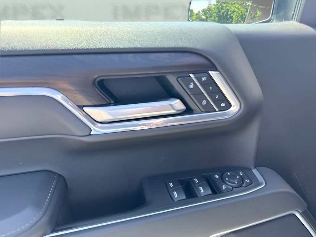 Used 2025 GMC Sierra 1500 SLT RWD image 20