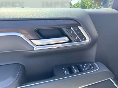 Used 2025 GMC Sierra 1500 SLT RWD image 20