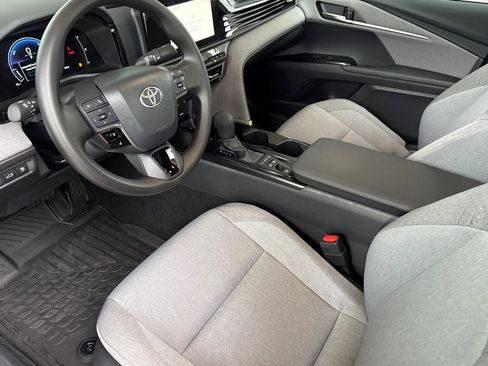 New 2026 Toyota Camry LE image 11
