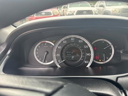 Used 2015 Honda Accord LX image 14