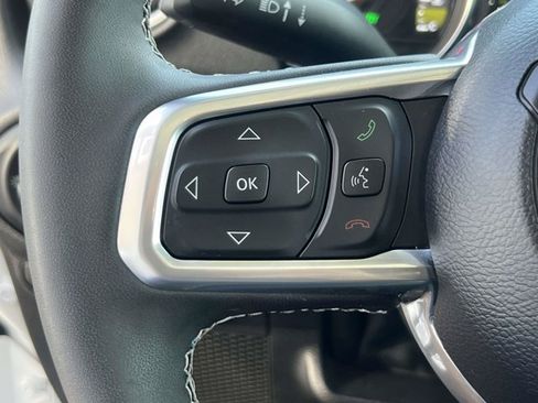 Used 2023 Jeep Wrangler Unlimited Sahara w/ Cold Weather Group AWD/4WD image 19