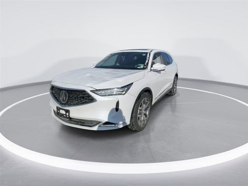 Used 2024 Acura MDX SH-AWD w/ Technology Package image 4