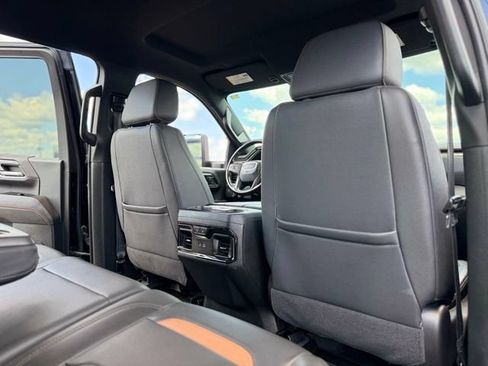 Used 2024 GMC Sierra 2500 AT4 w/ Technology Package AWD/4WD image 19