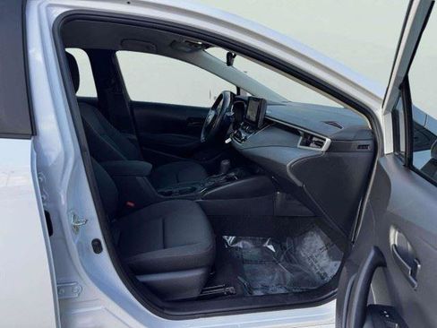 Used 2024 Toyota Corolla LE FWD image 41