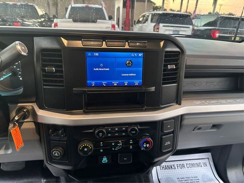 Used 2023 Ford F250 XL w/ 360-Degree Camera Package RWD image 29