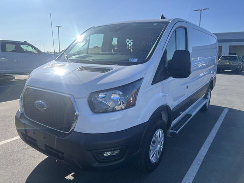 Used 2025 Ford Transit 250 Low Roof w/ Exterior Upgrade Package RWD image 2