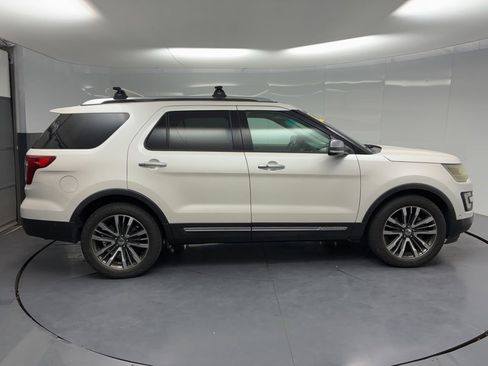 Used 2016 Ford Explorer Platinum AWD/4WD image 5
