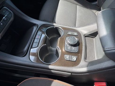 Used 2022 GMC Acadia AT4 w/ Trailering Package AWD/4WD image 19