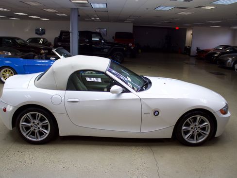 Used 2003 BMW Z4 3.0i image 18