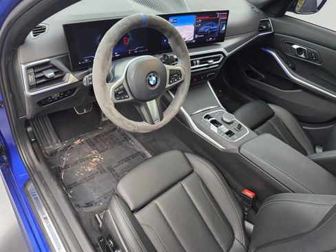 Used 2024 BMW 330i Sedan w/ M Sport Package RWD image 10