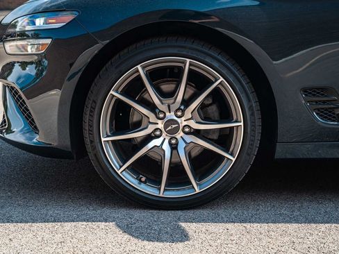 Used 2023 Genesis G70 2.0T AWD/4WD image 15