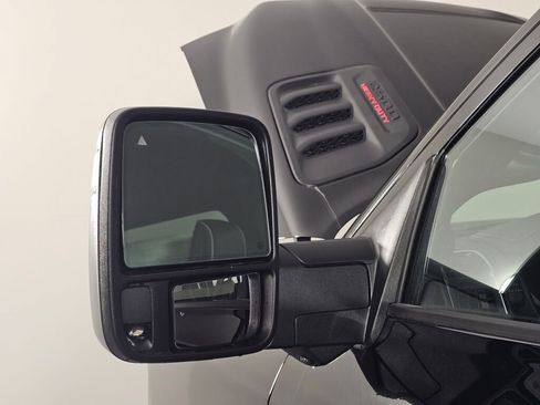 New 2026 RAM 2500 Laramie AWD/4WD image 13