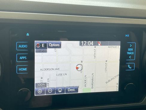 Used 2016 Toyota Tacoma TRD Off-Road w/ Premium & Technology Package AWD/4WD image 18