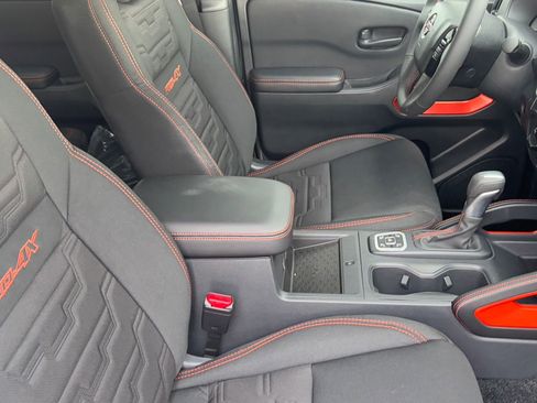 New 2026 Nissan Frontier PRO-4X w/ Pro-4x Convenience Package AWD/4WD image 12