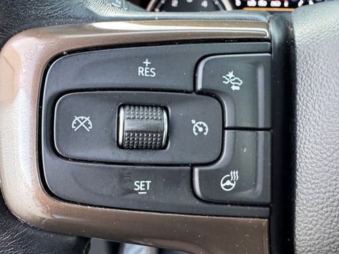 Used 2021 Chevrolet Suburban High Country RWD image 7