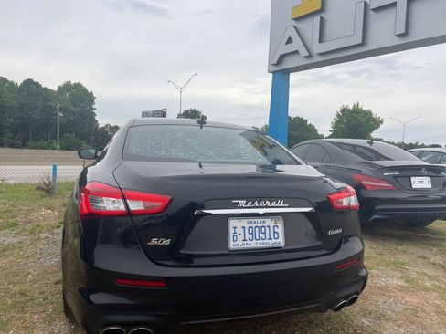 Used 2018 Maserati Ghibli S GranSport Q4 AWD/4WD image 14
