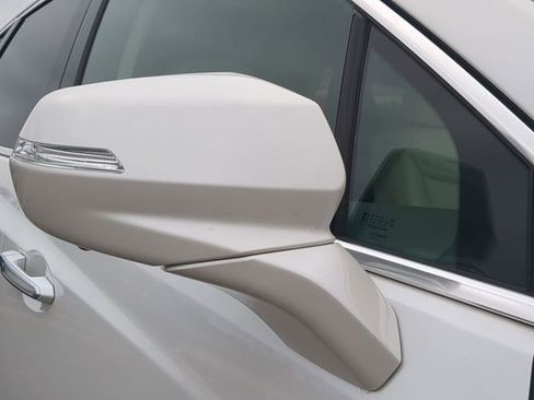 Used 2021 Cadillac XT5 Premium Luxury image 11