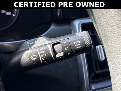 Used 2022 Kia Sorento LX image 25