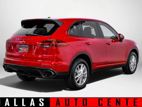 Used 2016 Porsche Cayenne AWD/4WD image 4