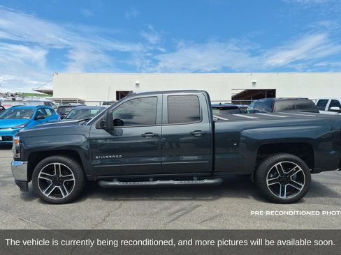 Used 2019 Chevrolet Silverado 1500 LT w/ LPO, Black Pack RWD image 9