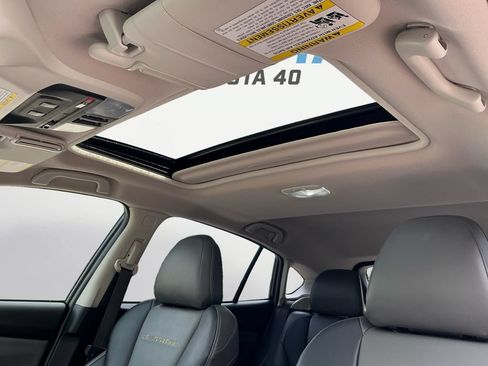 Used 2021 Subaru Crosstrek 2.5i Sport w/ Moonroof Package AWD/4WD image 6