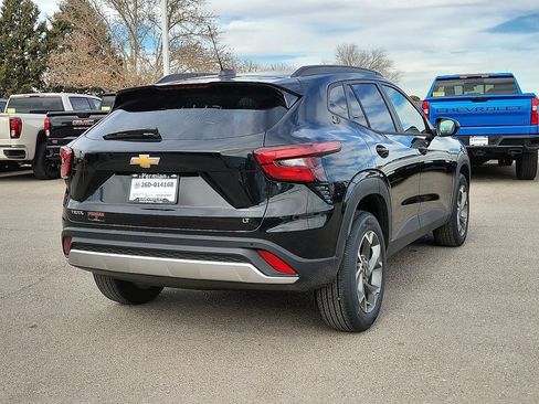 New 2026 Chevrolet Trax LT w/ Driver Confidence Package image 10