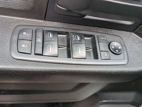 Used 2018 RAM 2500 Tradesman w/ Chrome Appearance Group AWD/4WD image 15