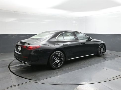 New 2026 Mercedes-Benz E 350 4MATIC Sedan image 11