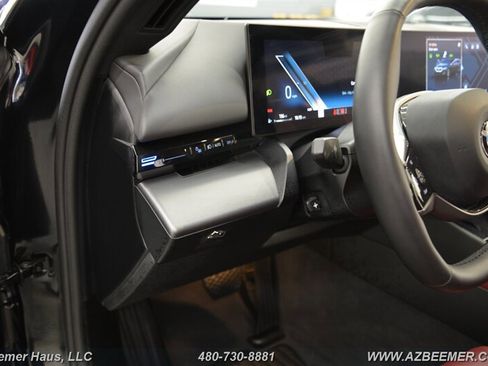 Used 2024 BMW 530i w/ M Sport Package image 29