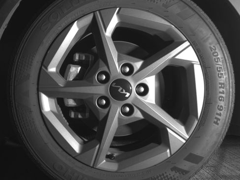 Used 2025 Kia K4 FWD image 12