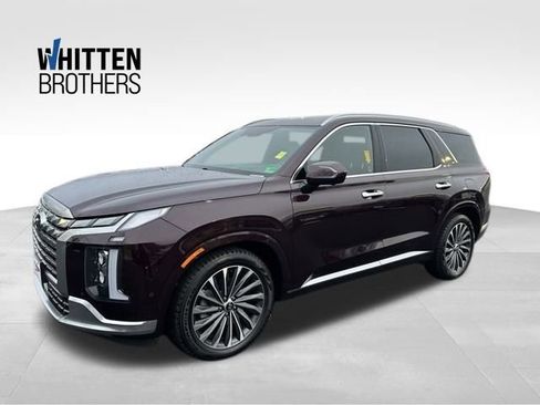 Used 2023 Hyundai Palisade Calligraphy image 1