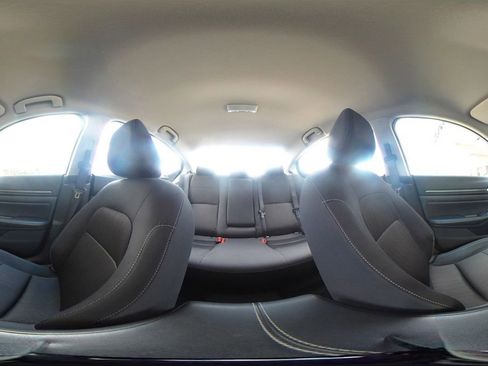 Used 2025 Nissan Altima 2.5 SV FWD image 43
