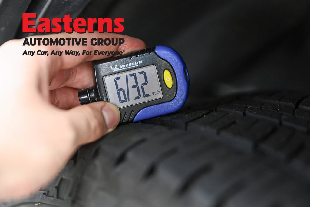 Used 2024 Jeep Grand Cherokee Limited 4xe AWD/4WD image 24