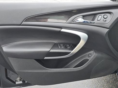 Used 2017 Buick Regal Sport Touring image 27