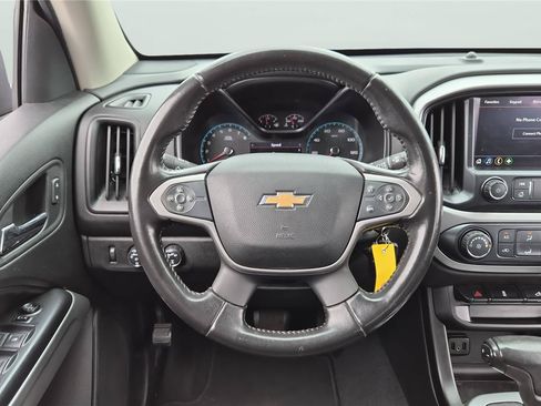 Used 2019 Chevrolet Colorado LT w/ LT Convenience Package AWD/4WD image 12