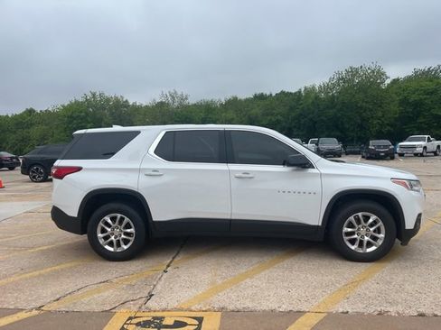 Used 2020 Chevrolet Traverse LS FWD image 5