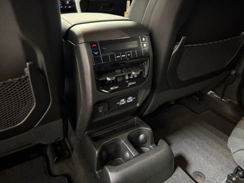 New 2026 Jeep Grand Cherokee L Laredo AWD/4WD image 22