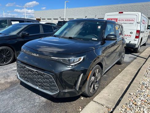 Used 2023 Kia Soul GT-Line w/ GT-Line Technology Package image 2