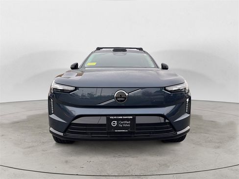 Certified 2025 Volvo EX90 Plus image 25