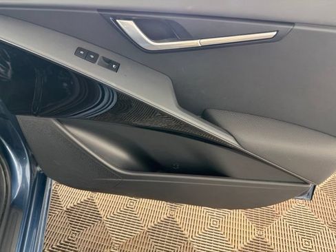 Certified 2025 Kia Niro EX FWD image 20