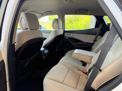 Used 2017 Hyundai Santa Fe Sport image 20